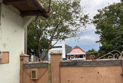 Casă cu 4 camere cu Teren 2000 Mp în Central - 2