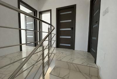 Casă individuală cu 4 camere cu Canalizare în Geamăna - 2