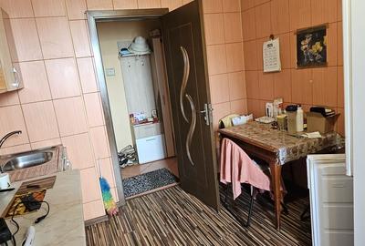 Apartament cu 2 camere decomandat în B-dul București - 20