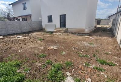 Casă cu 5 camere cu Teren 420 Mp în Central - 3