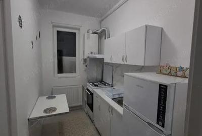 Apartament cu 2 camere decomandat în Roșu - 4