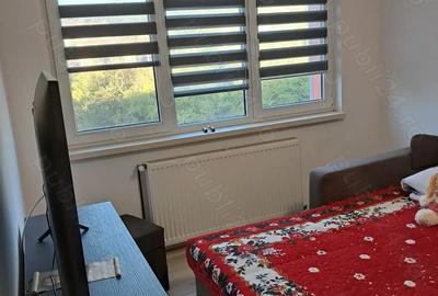 Vand apartament 2 camere Resita Micro 3 - 5