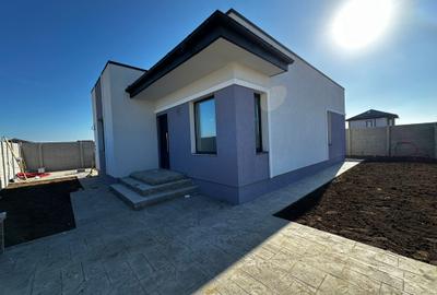 Casă cu 4 camere cu Teren 300 Mp în Berceni