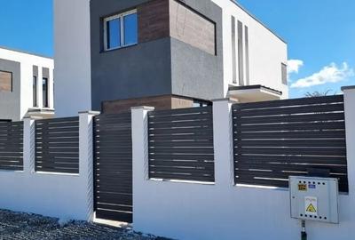 Casă individuală cu 3 camere cu Canalizare în Central - 1