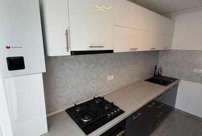 Apartament cu 3 camere decomandat în Theodor Pallady