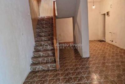 Casă cu 6 camere cu Teren 1618 Mp în Bran - 5