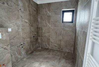 Casă cu 4 camere cu Teren 452 Mp în Central - 9