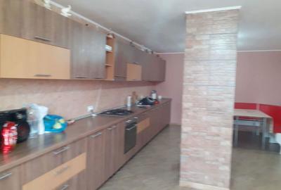 Casă cu 3 camere în Cotești - 1