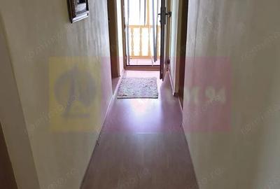 Casă cu 3 camere cu Teren 340 Mp în Poiana - 2