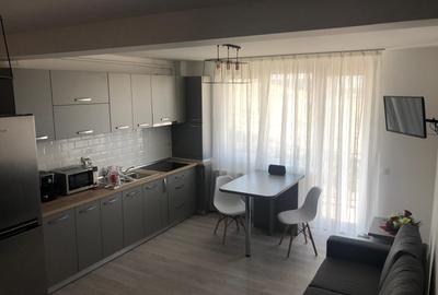 Apartament cu 3 camere semidecomandat, mobilat în Florești - 2