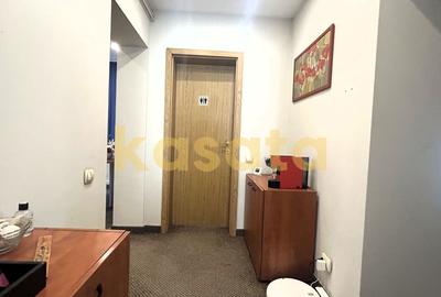Apartament cu 3 camere decomandat, mobilat în Casin - 10
