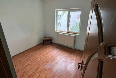 Apartament 3 camere decomandat, zona piață - 7