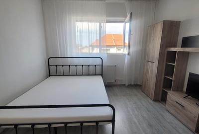 Garsonieră semidecomandată, mobilată în CET - 9