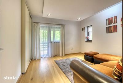 Casă cu 7 camere cu Teren 1012 Mp în Brănești - 13
