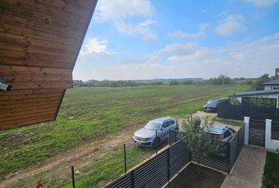 Casă cu 4 camere cu Teren 265 Mp în Tamași - 1