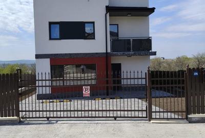 Casă cu 4 camere în Bucium - 6