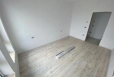 Apartament cu 3 camere semidecomandat în Giroc - 11
