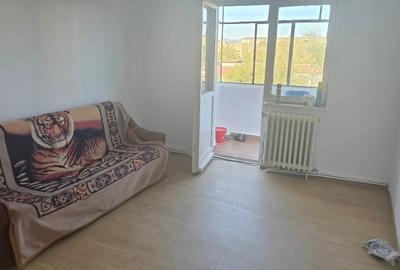 Apartament cu 3 camere semidecomandat în Astoria - 1
