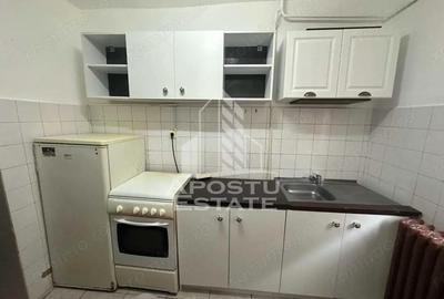 Apartament cu 1 camera, decomandat, zona Girocului