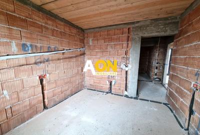 De vanzare 1/2 duplex, 4 camere, 224mp teren, Orizont - 9