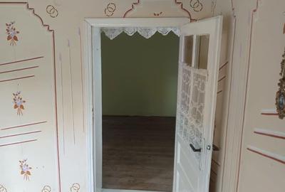 Casă cu 3 camere cu Teren 2707 Mp în Leorda - 1