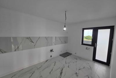 Casă cu 3 camere în Tulucești