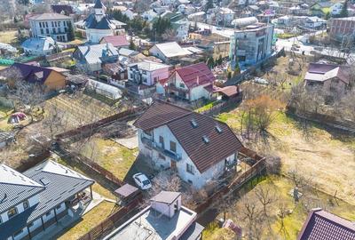 Casă cu 7 camere cu Teren 887 Mp în Bucium - 13