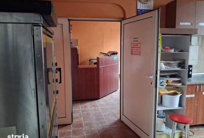 Spațiu comercial, de 68 mp, în Central - 2