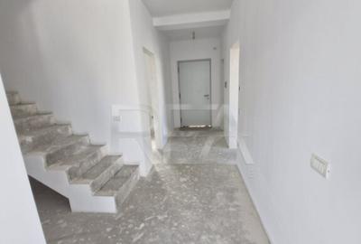 Duplex compus din doua case la 1,3 kilometri de sta?ia de - 3