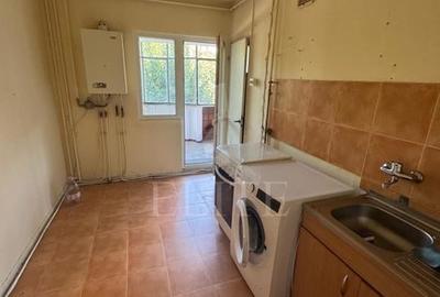 Apartament cu 2 camere decomandat în Plopilor - 3