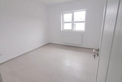 Casă cu 4 camere cu Teren 200 Mp în Bucium - 9