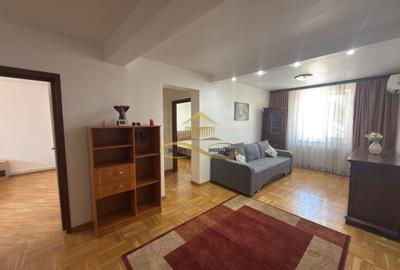 Apartament cu 3 camere decomandat, mobilat în 9 Mai
