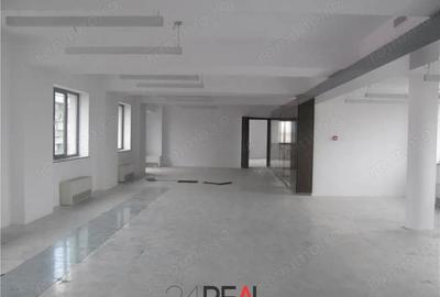 Spațiu comercial, de 325 mp, în Magheru - 11