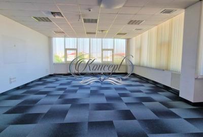 Spațiu comercial, de 440 mp, în Central - 4