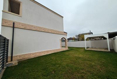 Duplex  -  5 camere  -  3 bai  -  la intrare in comuna Berceni - 4