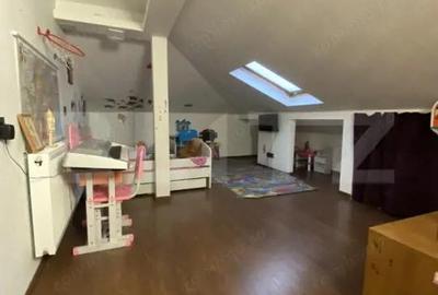 Apartament cu 3 camere decomandat în Decebal - 3