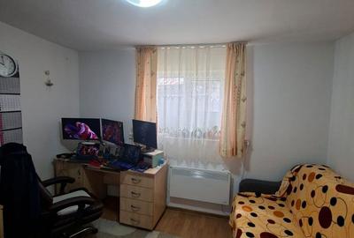 Casă cu 2 camere cu Teren 2200 Mp în Central - 12