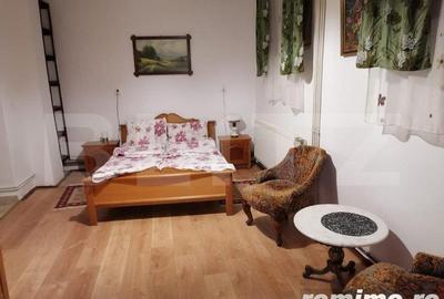 Casă cu 4 camere cu Teren 100 Mp în Central - 11