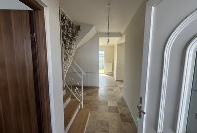 Duplex cu 4 camere cu Canalizare în Giroc - 2