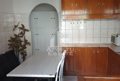 Apartament cu 3 camere, zona Torontalului, centrala proprie - 2