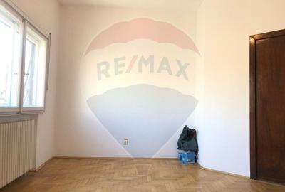 Apartament cu 4 camere nemobilat in P-ta Victoriei langa Orange - 6