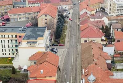 Apartament cu 4 camere în Central - 1