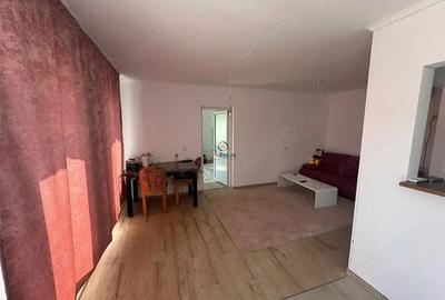 Apartament cu 3 camere decomandat în Central - 3