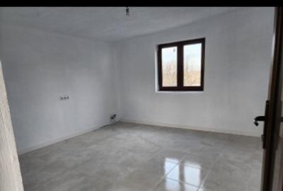 Vand Casa P+1 cu Teren 2000 mp in Com Mosteni Jud Teleorman - 4