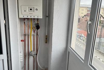 Garsonieră decomandată în 1 Mai - 1