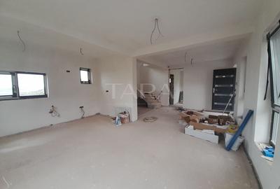 Casă individuală cu 5 camere cu Canalizare în Dezmir - 1