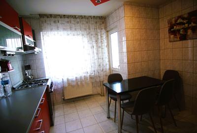 Apartament cu 3 camere decomandat, mobilat în 13 Septembrie - 14