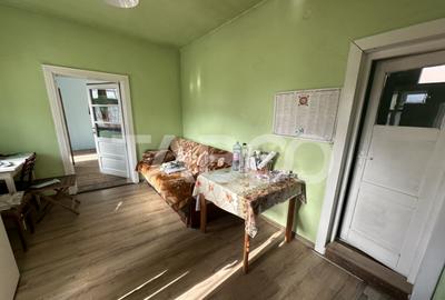 Casa de vanzare 2 camere 75mpu teren liber 982 mp anexe Sat - 10