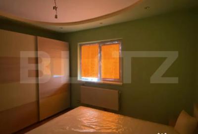Apartament cu 3 camere semidecomandat, mobilat în Dej