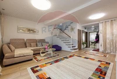 Casă cu 2 camere cu Teren 162 Mp în Central - 5